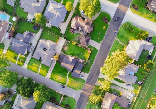 How many homes are owned by institutional investors?